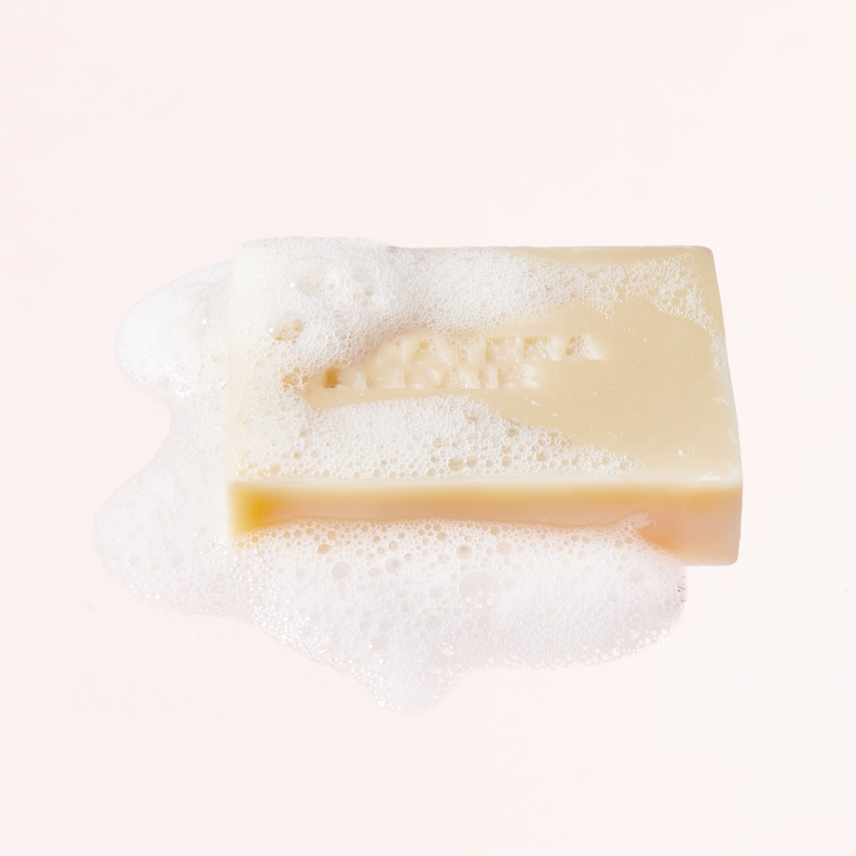 Nettoyant Apaisant au Lait d’Ânesse Bio